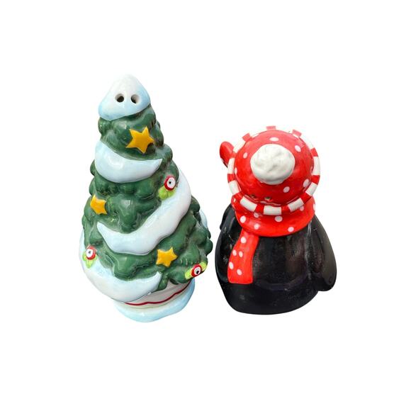 🐧 Penguin & Christmas Tree Salt Pepper Shakers Ceramic Holiday Winter Decor - Picture 2 of 4